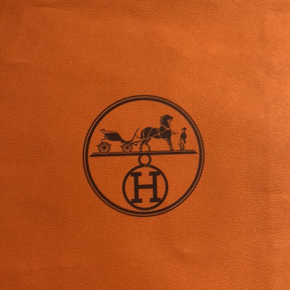 HERMES SHOPPING BAGS, HERMES Paper Shopping Bags, a set of 3 - Picture 4 of 8